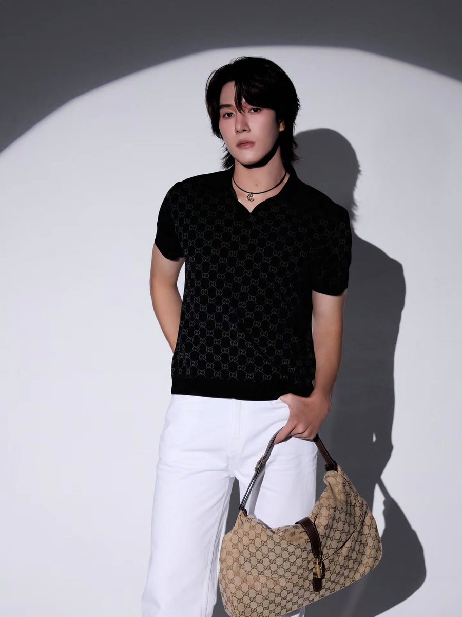 hirunkitfans's tweet photo. 18.08.2026
📷 IG post: hirunkit_

🖤
#GucciJackieFlap 
#GucciPrimavera

── #hirunkit_ @Hirunkit_
#kotae
#คำตอบของนานิ

🔗https://t.co/Iy4NSlZWz6 https://t.co/8xzQ7SmglR