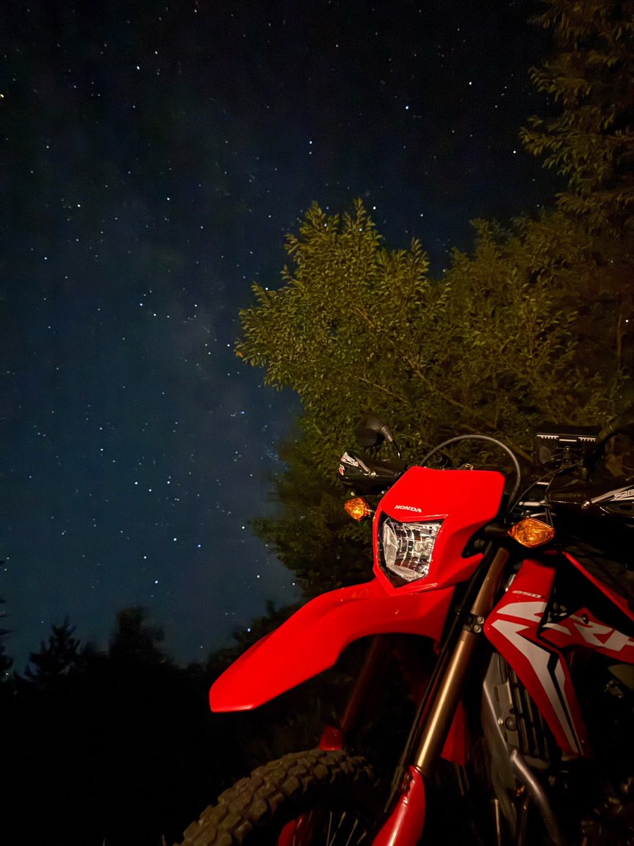 masa25970108's tweet photo. #白州星かげの森CampTown 
で見た満天の星空
一生忘れないと思う
今年の夏も
#キャンプツーリング
出来て本当に良かった https://t.co/nAZrWvPjMz