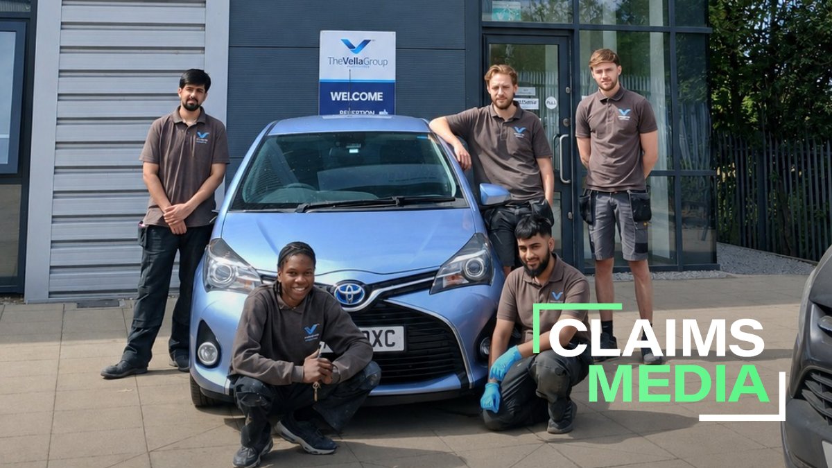 ClaimsMedia's tweet photo. @Allianz supports apprentices with car repair charity project

https://t.co/5v1LYsOVHe https://t.co/Cz86QgHWU6