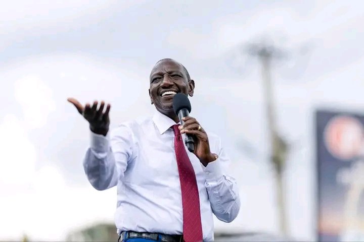 Tutam_2027's tweet photo. Dr. William Ruto made history in 2022 by becoming the first sitting Deputy president to oust the president.

In 2027, he'll also make another history for being the first president to get re-elected with a higher percentage. https://t.co/bZyxDdUBXZ