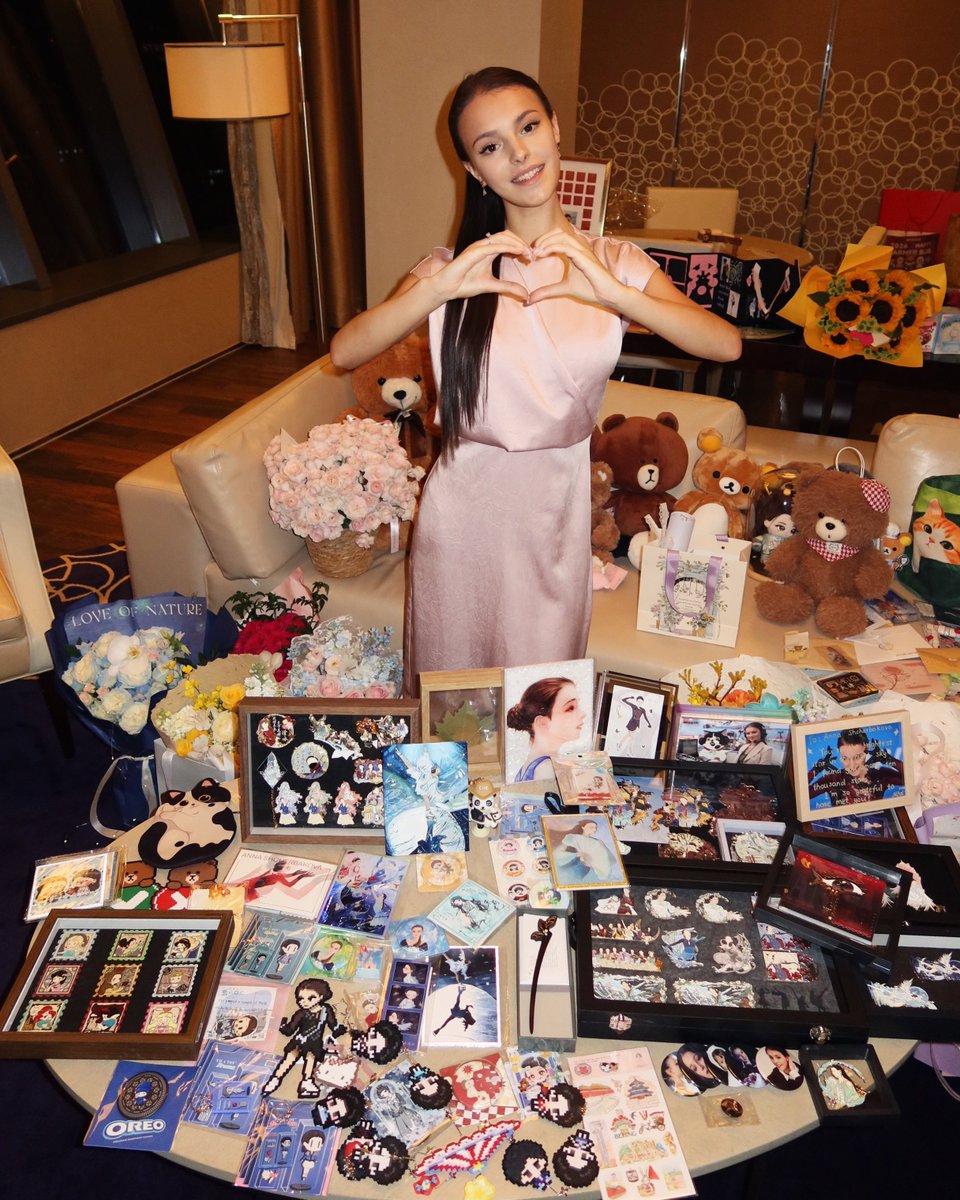 quinttgod's tweet photo. the people's princess. she's so loved and she deserves it https://t.co/d3zFkMEBSU