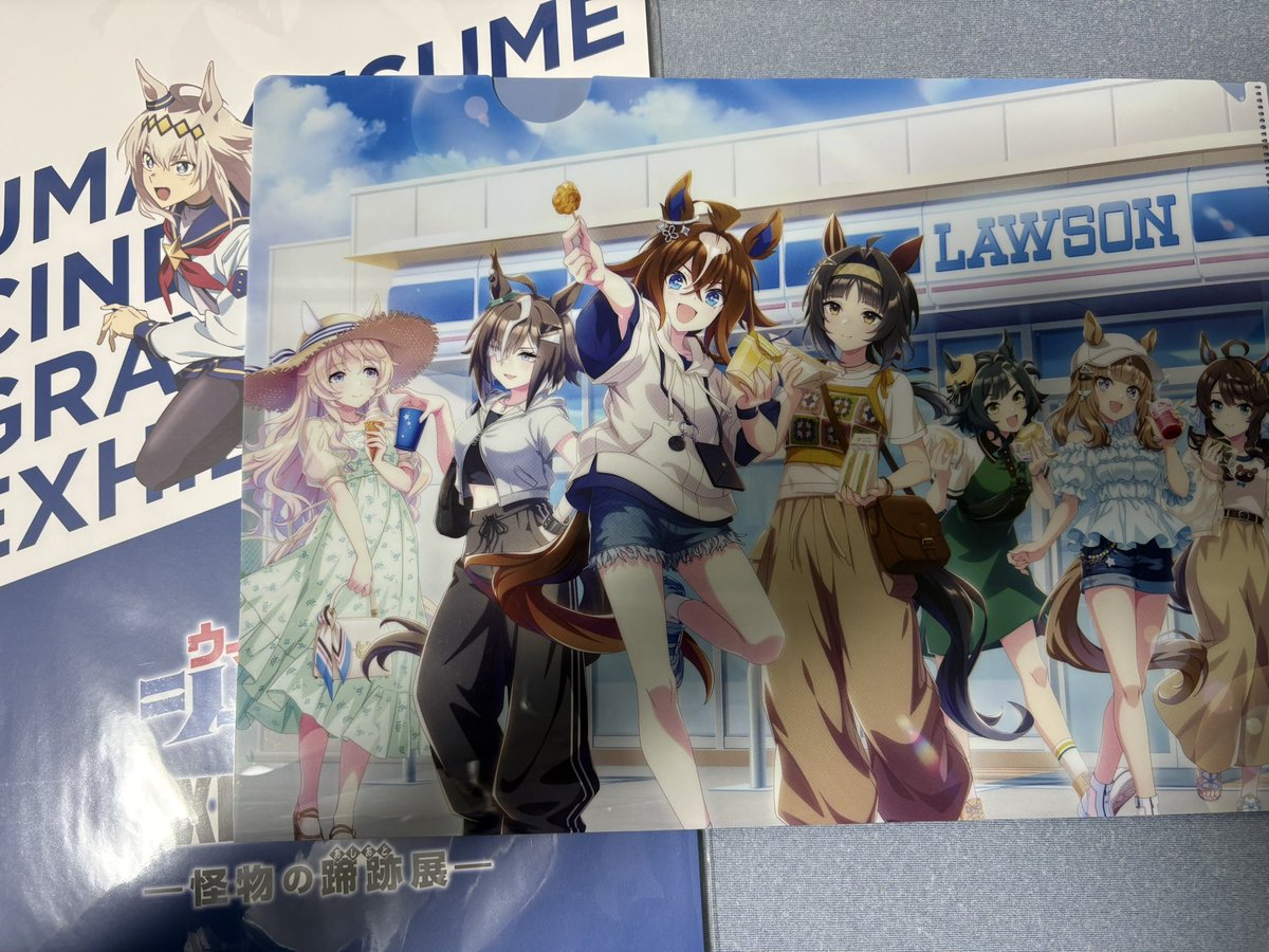 choirokoitiaWH's tweet photo. ローソンコラボ 全員クリアファイルと、シングレ展事後通販のパンフレット https://t.co/TXOpMJXu8N