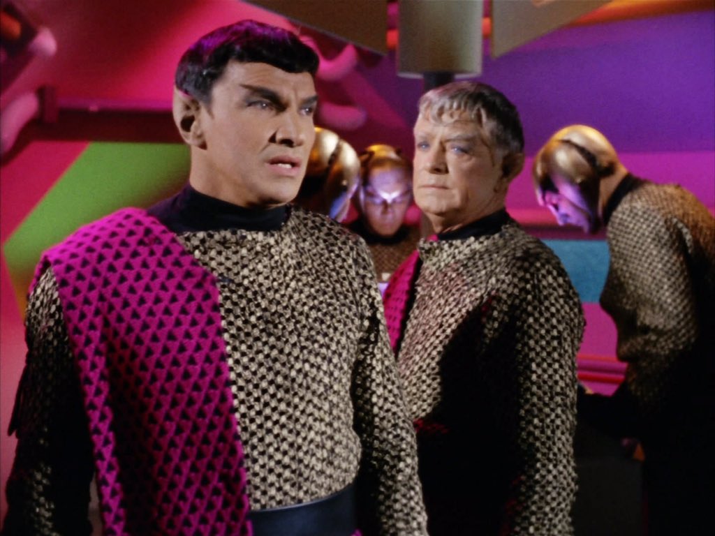 KiTeLetZ63's tweet photo. いよいよ大詰め。Romulans!!!
軍服の、三角形を基調とした柄はTOSのときだけかな?
ENT Andorian はアンテナの演技が本当に良い。のちのシリーズで採用されなかったのは残念。
・「フッ素」fluorine
#スタートレック:エンタープライズ
ENT 4x12 - Babel One
#StarTrek #ENT_4 https://t.co/f5qeFgVGdX