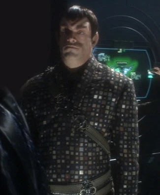 KiTeLetZ63's tweet photo. いよいよ大詰め。Romulans!!!
軍服の、三角形を基調とした柄はTOSのときだけかな?
ENT Andorian はアンテナの演技が本当に良い。のちのシリーズで採用されなかったのは残念。
・「フッ素」fluorine
#スタートレック:エンタープライズ
ENT 4x12 - Babel One
#StarTrek #ENT_4 https://t.co/f5qeFgVGdX