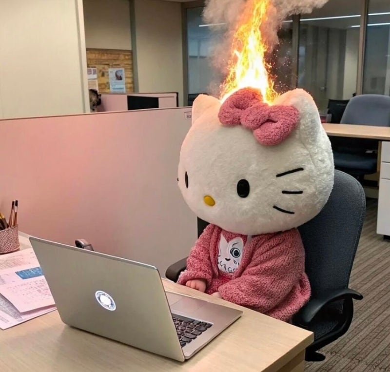 O__interesting's tweet photo. 짧은 연휴 끝에 출근했는데 왜 다들 미친 직장인이 되어 있는 건지? 살인 한 번이면 참을 인 세 번을 면한다를 되새기고 되새겼던 험난한 하루 https://t.co/tFE8zHMlyB