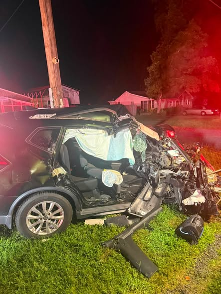 TrafficTeam9's tweet photo. ALERT: From Rockwell Rural- Fire crews had to extract the driver of this vehicle after a crash involving a tractor trailer on US 52 between Crescent Rd. and Stone Rd. Working to get more details now. #RowanCo #RockwellNC https://t.co/wrHlBtiobQ