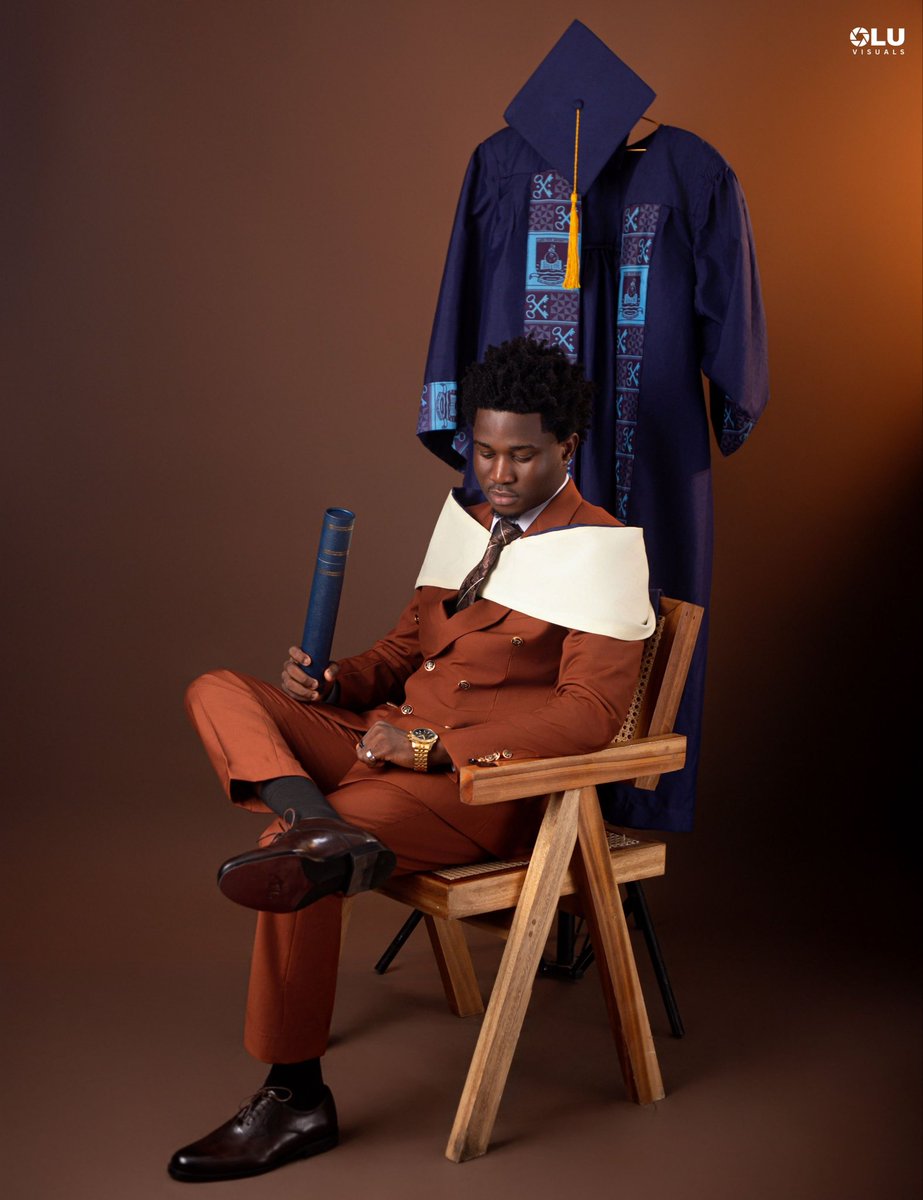 thaguymaxx's tweet photo. Hello guys, meet Silas Osunba🤍

I’m a recent Electronic and Computer Engineering Graduate of Lagos State University @LASUOfficial https://t.co/AfSYuxLFFe