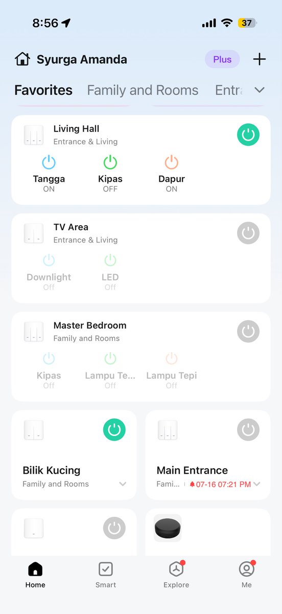 ayinstrellaa's tweet photo. Senang hidup semua guna fon je nk switch on kipas aircond dgn lampuu 🙂‍↔️🙂‍↔️ https://t.co/Ex6KGyaA9e