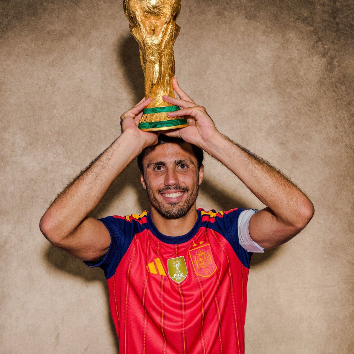 _BeFootball's tweet photo. 🚨🚨💣 RODRI 🇪🇸 VIENT DE SIGNER SON CONTRAT À L’INSTANT AVEC LE BARÇA !!!! ✍️💙❤️

Contrat jusqu’en 2030. 🤯

(@FabrizioRomano) https://t.co/xlB2DM85wc