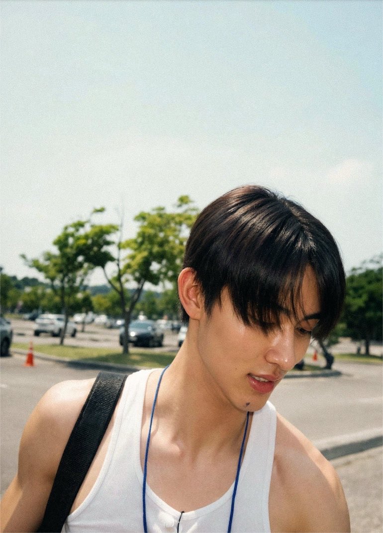 eomghello's tweet photo. thank you jju for capturing beautiful photos😭💖 https://t.co/luimAtpOKG