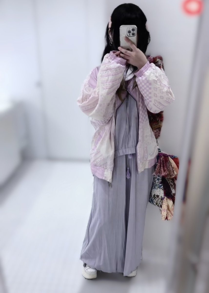 13_chu's tweet photo. お気に入り出勤服 https://t.co/cmAV87g3G8