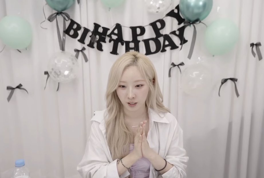orrery_nim's tweet photo. 260818 Haseul Birthday Youtube Live
https://t.co/3BJnug6Fyx https://t.co/N4pcWnDvXE