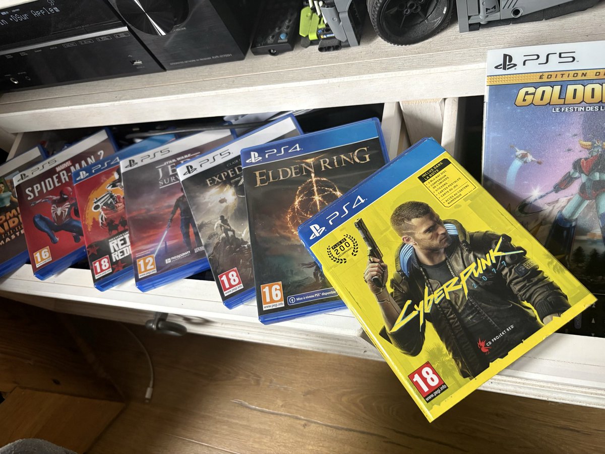 _Ti_pierre_'s tweet photo. @PlayStation Hey @PlayStation what is it ? https://t.co/zeaSXkS32g