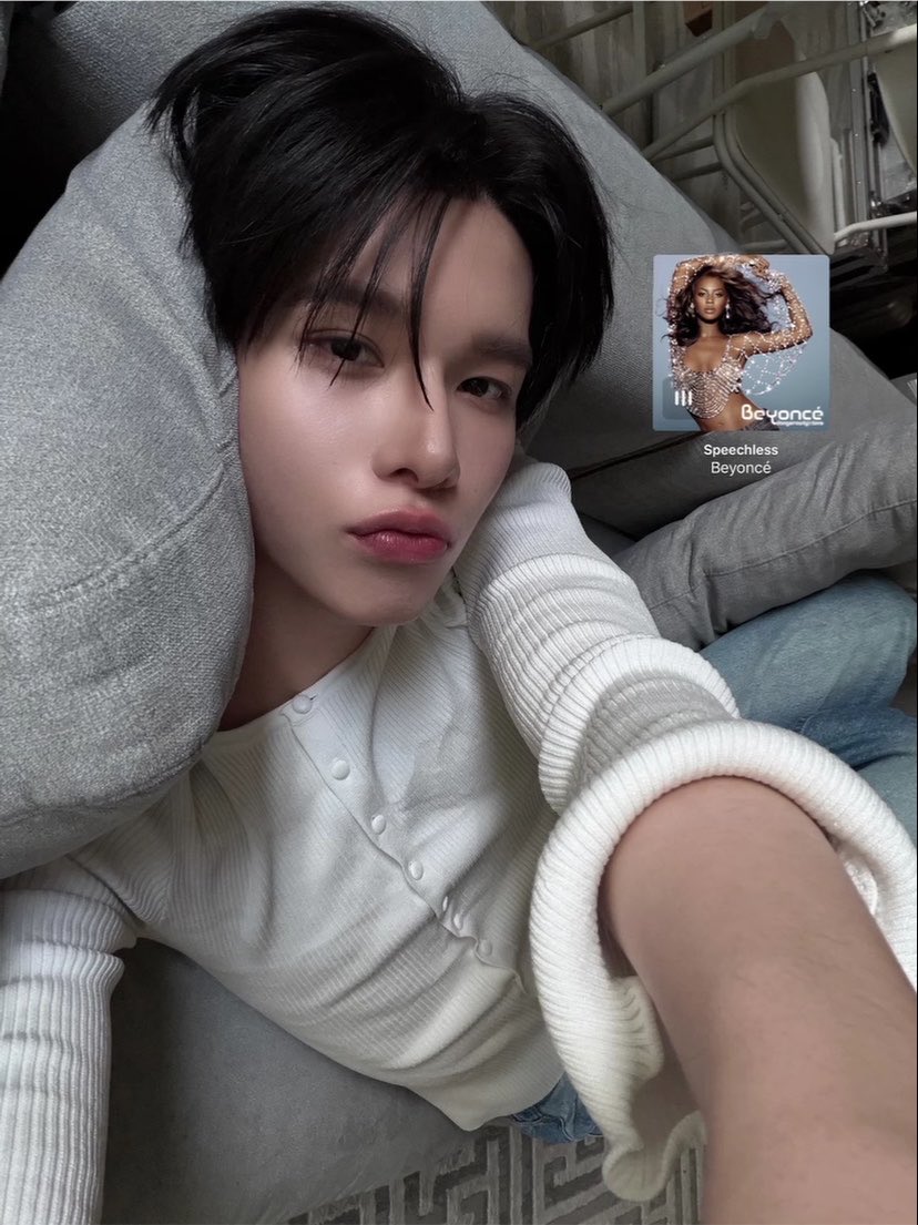 JT0ohm's tweet photo. soooooo pretty :3 #ohmkrit https://t.co/mez5YicKlQ