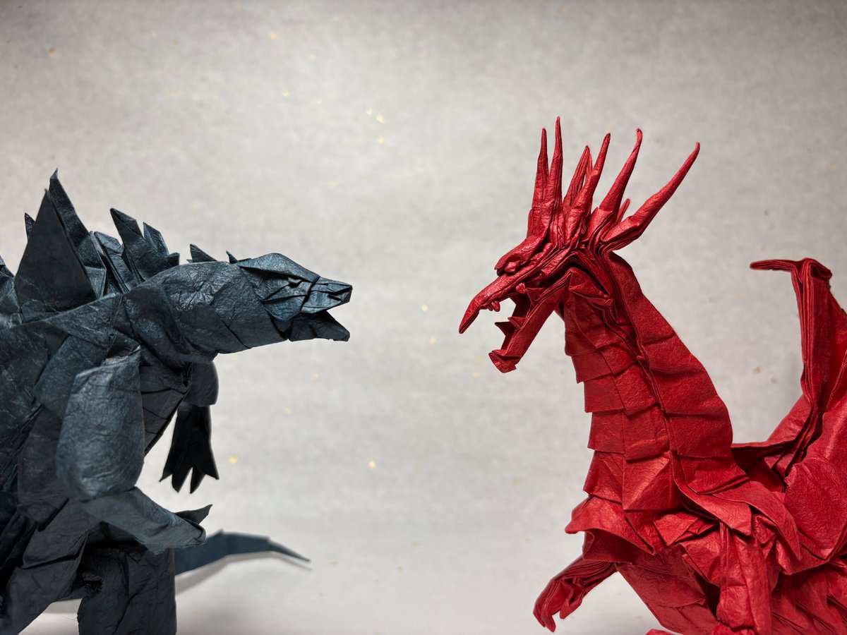 trait_C's tweet photo. 大怪獣バトルみたいな写真
奇跡的にどちらも同じスケールで出来ました https://t.co/iqHW35bQ7b
