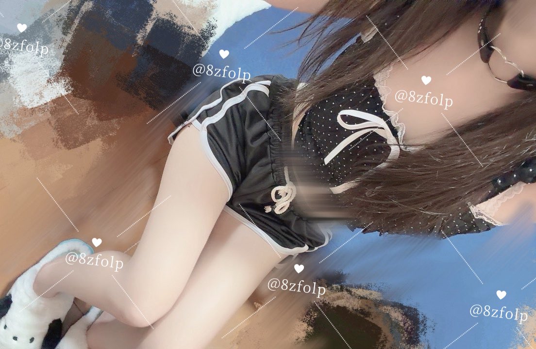 8zfolp's tweet photo. 一緒に寝よっ https://t.co/mkU4Oq1leL