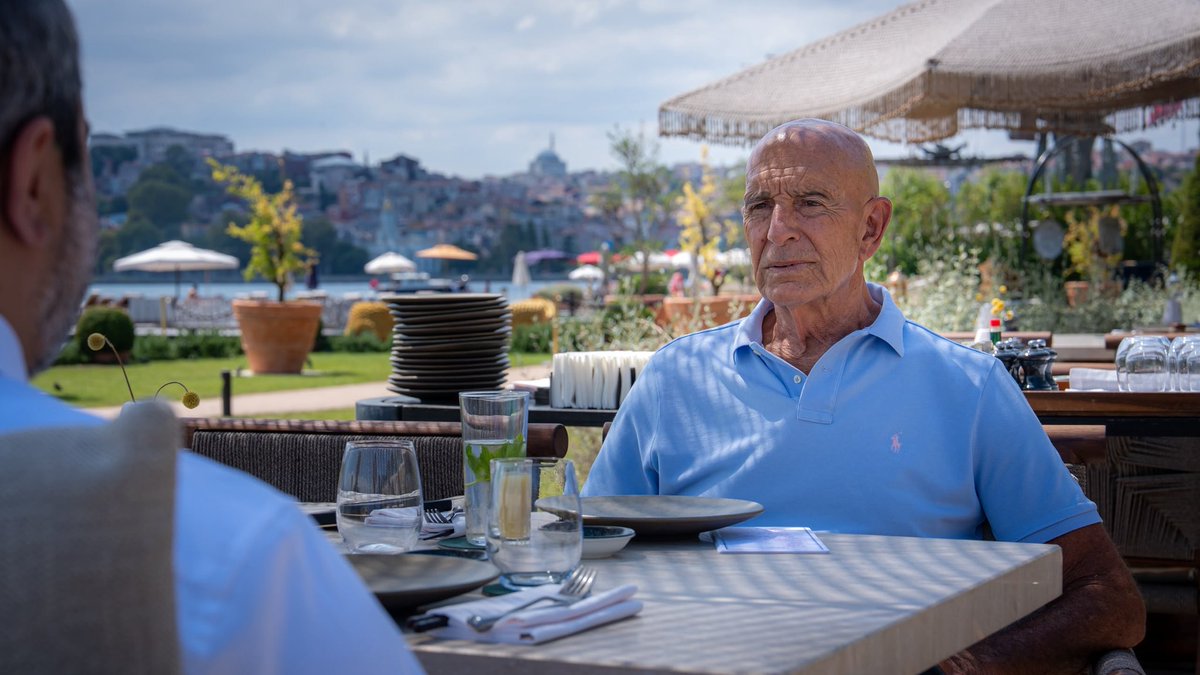 MertUmutMemis's tweet photo. Çok şeyler konuştuk çookkk... ben anlattım O dinledi... Küskünmüş bizlere... Kırgınmış... Ama yine de umudu varmış geleceğe dair .. Gençlere selam söyledi..! https://t.co/HrHzCLxm8k