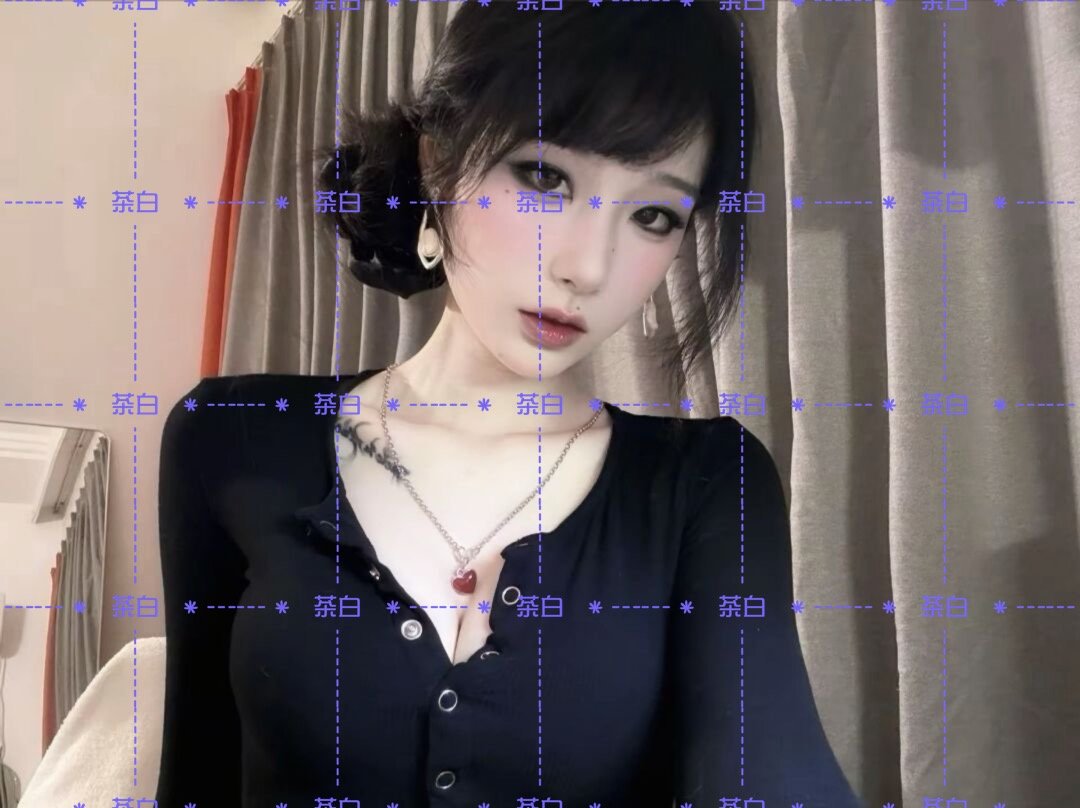 yikeyouziii's tweet photo. 傻逼贱猪的脸不属于自己，属于至高无上的茶白大人@faelfn31
感谢主人大人把猪晓彤从清纯女人调教成看到主人就不自觉发情漏水的低贱烂肉母畜生 https://t.co/eLVM5CCH8y