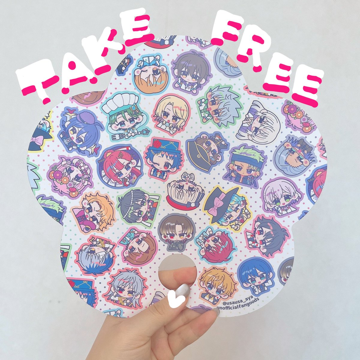 usausa_aya's tweet photo. 【うさぎ屋 お品書き】
08/30 禁断のプリズムVG2026
東1ホール エ09ab《のりうさぎ本舗》

禁プリお品書きです❗️
過去のグッズのあまりは余裕があれば持っていきます🧚‍♀️
のり#nori_burning と隣接で、売り子にいろはちゃん#mhyk_iroha_ がきてくれます💚🩷💜

無配だけ貰っていって～❣️ついでにお話して❣️
※当日はコスプレをしていますので苦手な方はご注意ください
