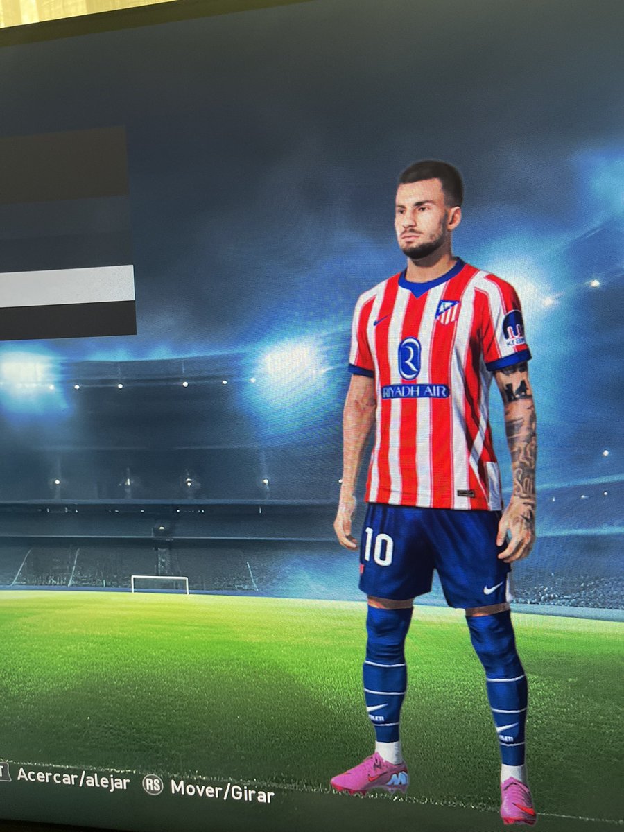 DZMasterleague's tweet photo. Hay gente que ve esto y cree que el FIFA es mejor xd https://t.co/yajoGHQQV7