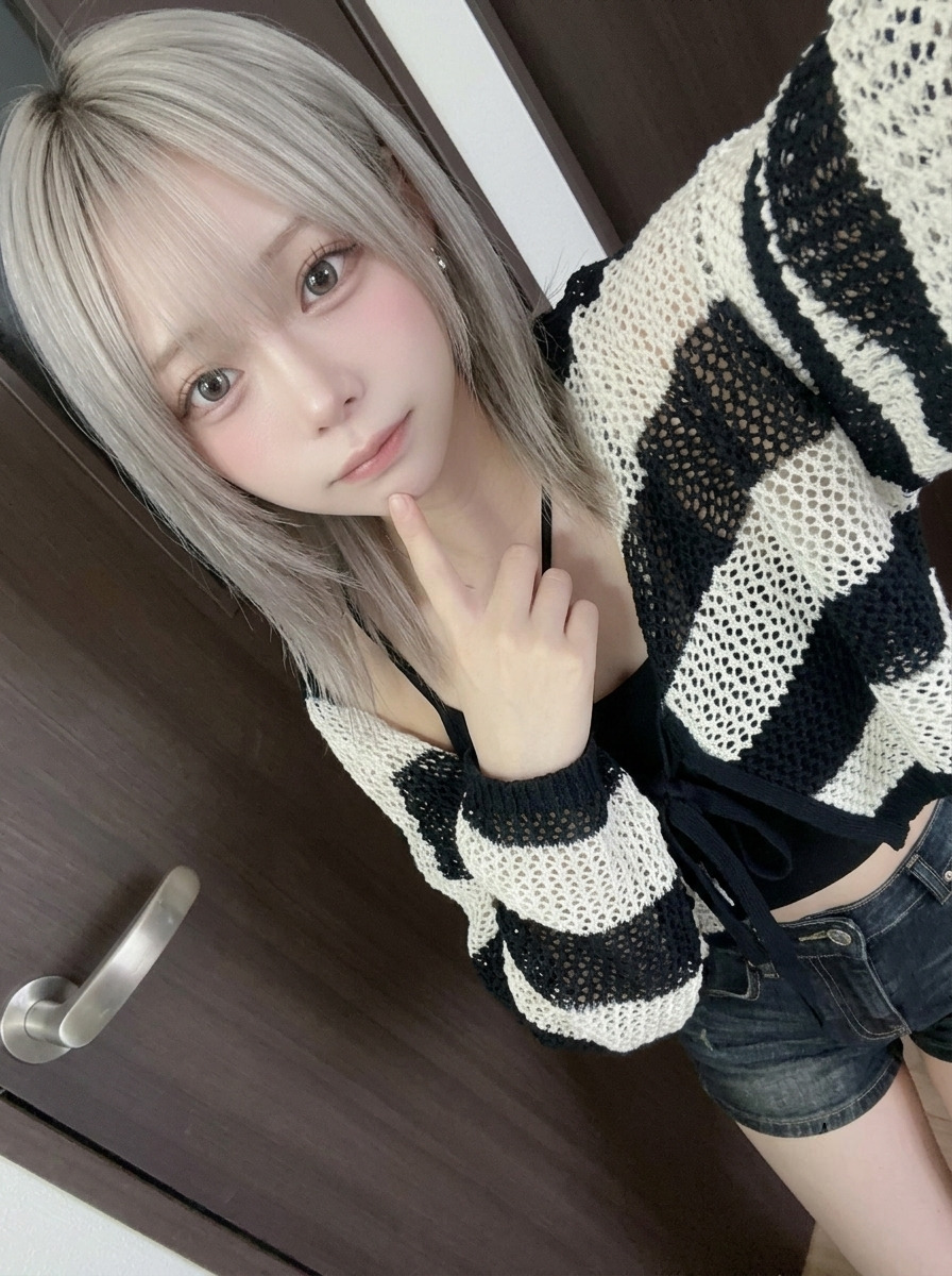 psokbidabwe1978's tweet photo. 〜私を彼女にするメリット〜
・美人細身低身長
・健康に良い美味しい手料理が得意
・家事テキパキこなす
・甘えん坊べったり
・感情表現豊か
・寂しい思いさせない
・メンケアできる
・愛情深い
・一生添い遂げる一途さ
・世話焼き

デメリット⬇️ https://t.co/Qh8L9vj8af