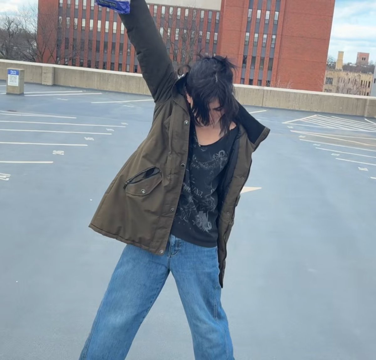 underscorestyle's tweet photo. underscores wearing HFX’s Madison Olive Parka With a Faux Fur Hood ❤︎
Can be seen with this parka in her DTW MV! 

unavailable on official site links will be to listings available
✱ Proceed to check out。。。
               『 𝄃𝄃𝄂𝄂𝄀𝄁𝄃𝄂𝄂𝄃 』https://t.co/3bTOqULl7V https://t.co/ahAa6e7Feb