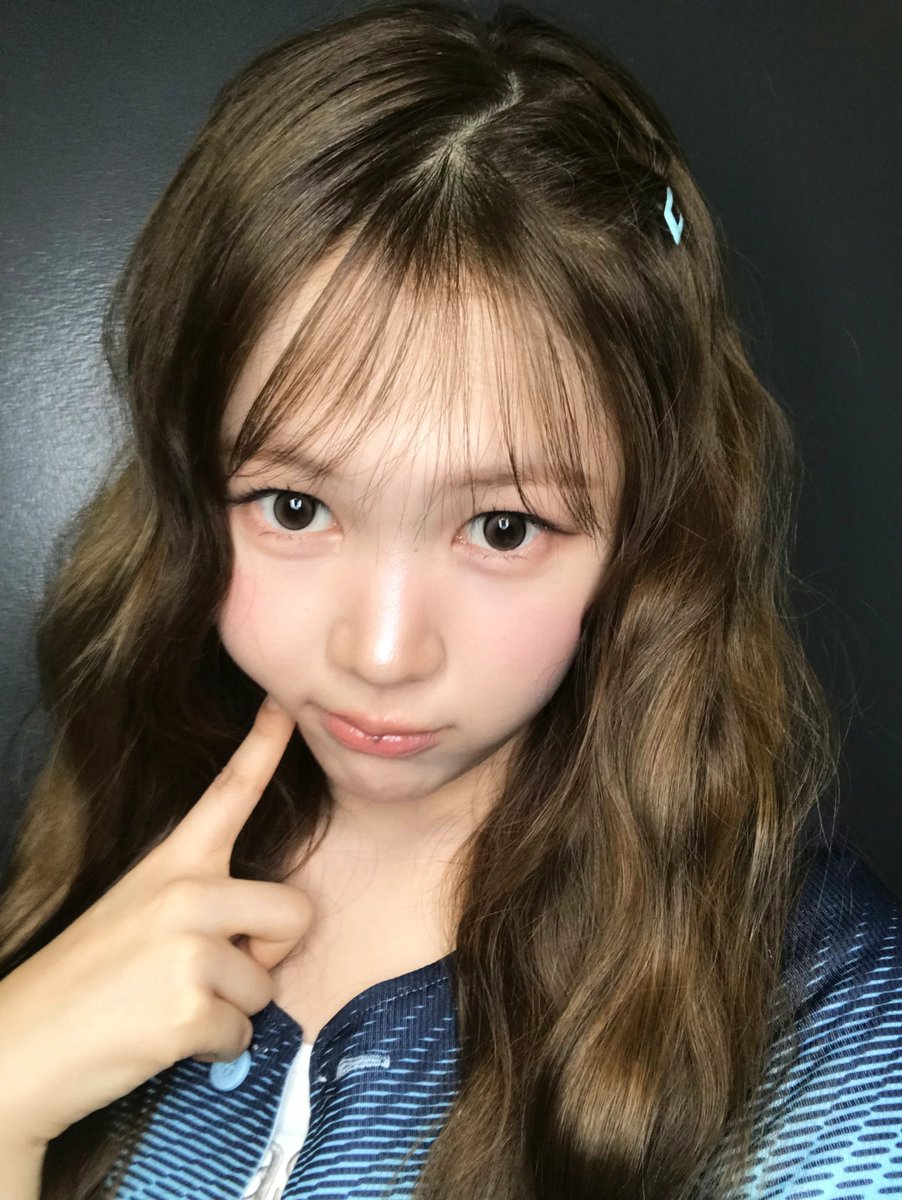 na_on10's tweet photo. 미친거야 김예온?!! (P) #예온 https://t.co/bOP8olfxjd