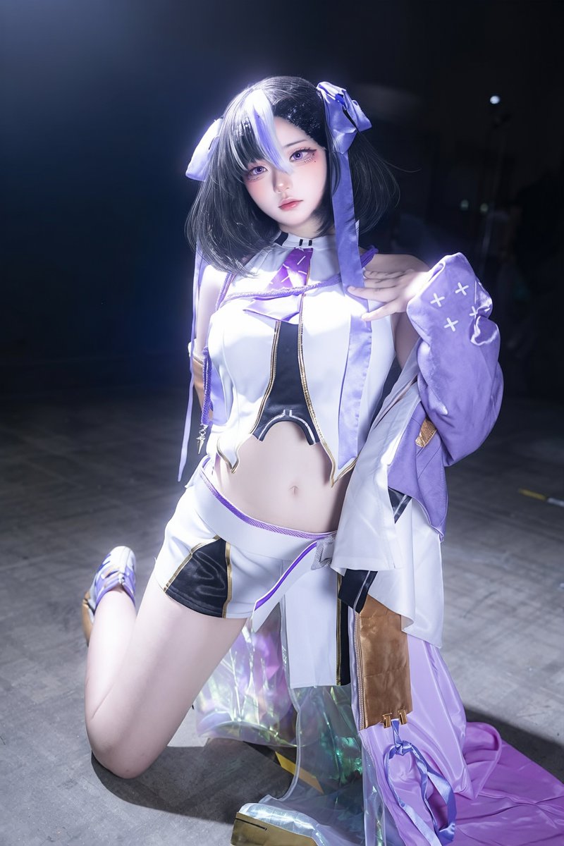 saemyo__'s tweet photo. 뭘 그렇게 실실 웃고 난리야. 내가 우습냐?

#NIKKEcosplay #NIKKE #cosplay #Syuen #GoddessofVictoryNIKKE https://t.co/zl2bswAkSf