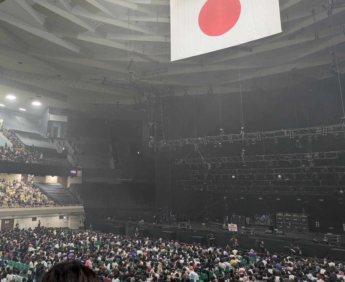 anemone77889's tweet photo. 八十八ヶ所巡礼　結成二十周年記念公演　日本万歳！！

「本日はいっぱいのお運びで。日本武道館へようこそ〜！」
二十周年をこの場所でお祝い出来て最高でした！！ https://t.co/MW7t7BmFOH