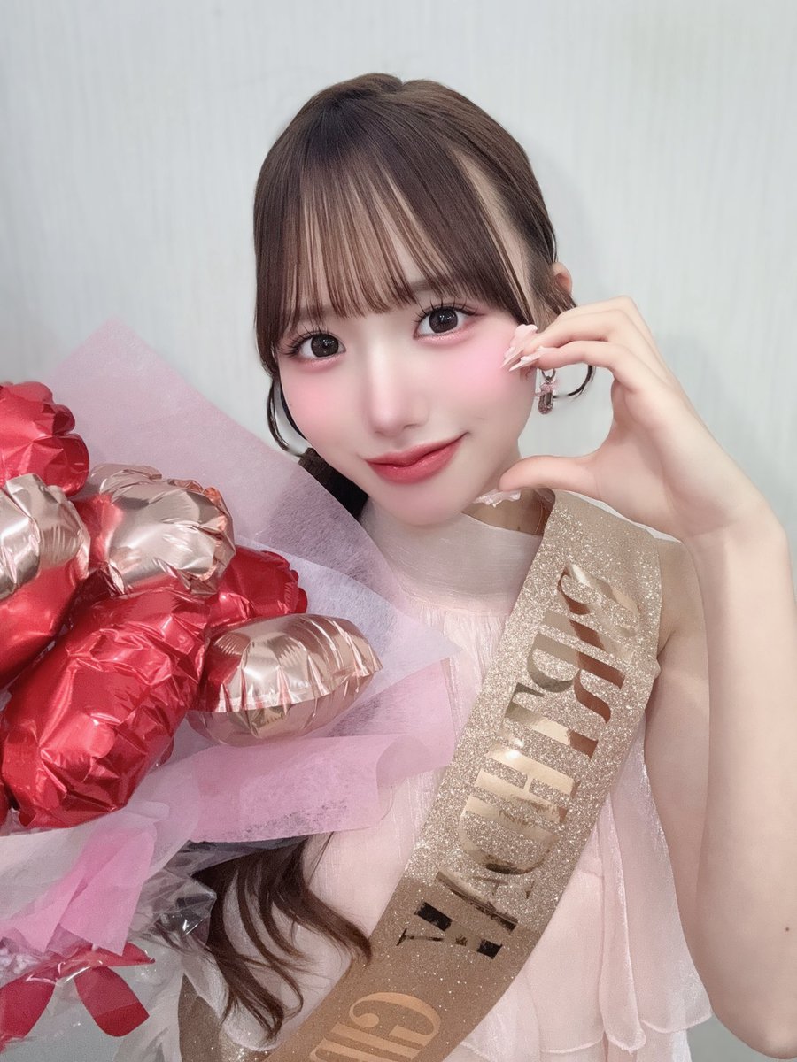 artemis_shiori's tweet photo. 𝑩𝒊𝒓𝒕𝒉𝒅𝒂𝒚 𝒈𝒊𝒓𝒍🎂🩰🩷 https://t.co/DLqc0l0DsV