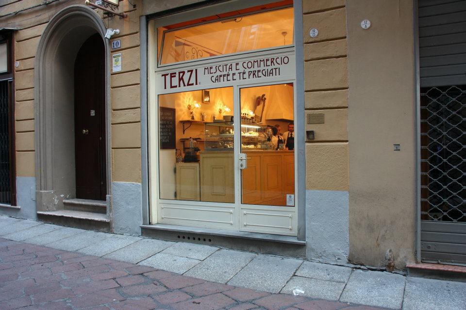 caffeterzi's tweet photo. DA DOMANI 19 AGOSTO CAFFÈ TERZI OBERDAN 10/d RIAPERTO! 
#caffeterzi #coffee https://t.co/u4Eok1YWfV