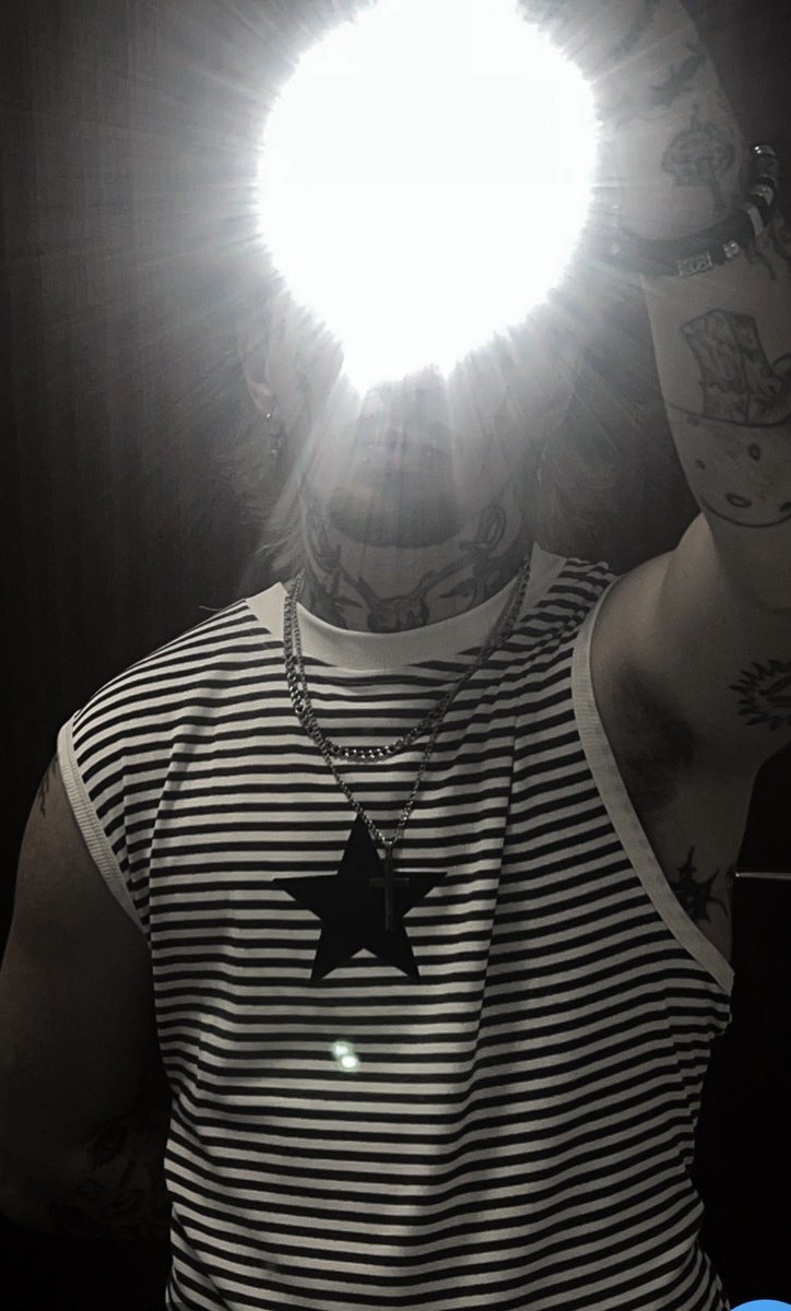 unknow538's tweet photo. #noface https://t.co/9bqCvQsT4D