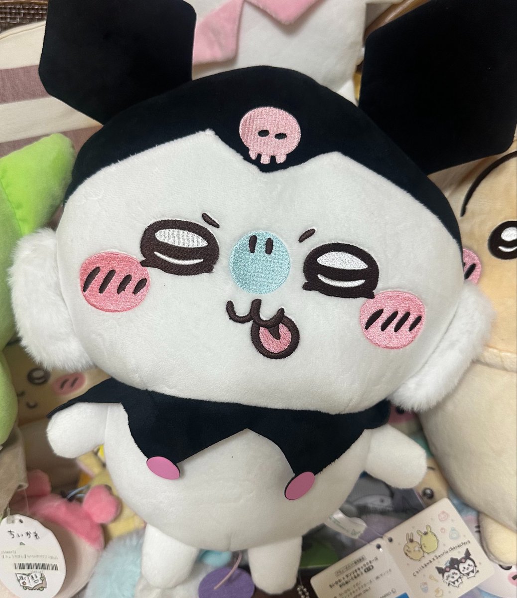 Mer1012829's tweet photo. 大阪サンリオコラボ残ってるとこ１箇所しか出会えてなくて今日も取ってきた♡今日はクロもも確保(𓈒ʚ̴̶̷̷̥ ⩊ ɞ̴̶̷𓈒)昨日ゲーセン卒業する宣言彼氏にしたばかりなのにおわり https://t.co/qF6PgBe7WX