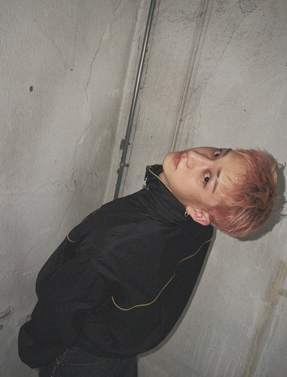 13lvdk's tweet photo. BANG CHAN ON INSTAGRAM ! HAPPY BIRTHDAY TO ME !!!!!!! 🩶🩶🩶🩶🩶🩶 https://t.co/IJsTTjtfN1