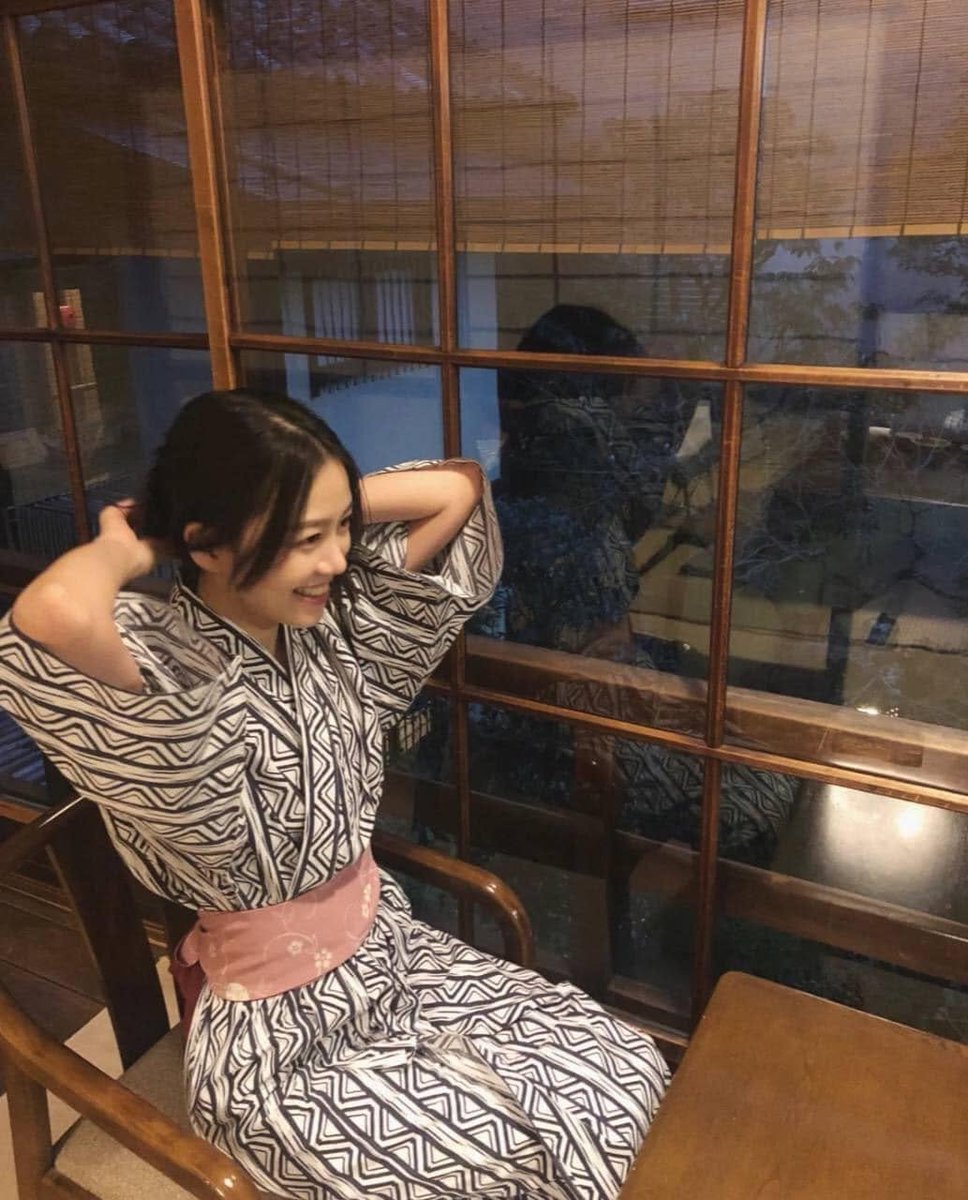 nogers19's tweet photo. 忙しい一日が終わって、仕事も数字もいったん忘れる時間です。

浴衣に着替えて、今夜は自分のために少しゆっくり過ごします。

相場は毎日変わりますが、たまには立ち止まって、生活のペースを緩めることも大切ですね。

今日は少し早めに休みます🌙
おやすみな��い✨ https://t.co/0ByFniBl4e