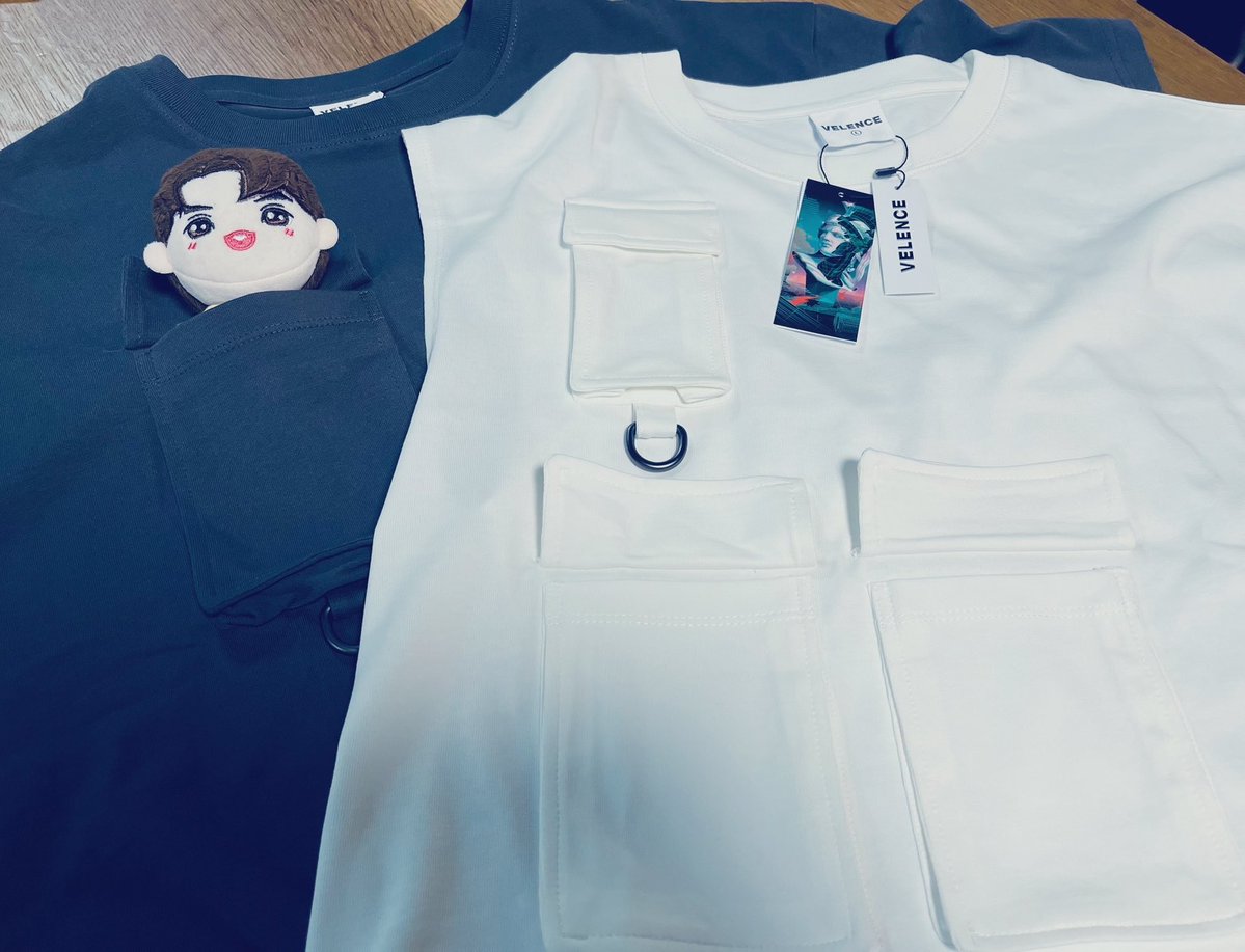 kurekure_ds's tweet photo. 【悲報】私のお気に入りのVELENCE #CamouTechVL シリーズのシャツ、またしても「あ、糸屑付いてるよ！」と言われてしまう(しかも今日だけで2回😭)
#velencebkk https://t.co/IN93aN0PN7
