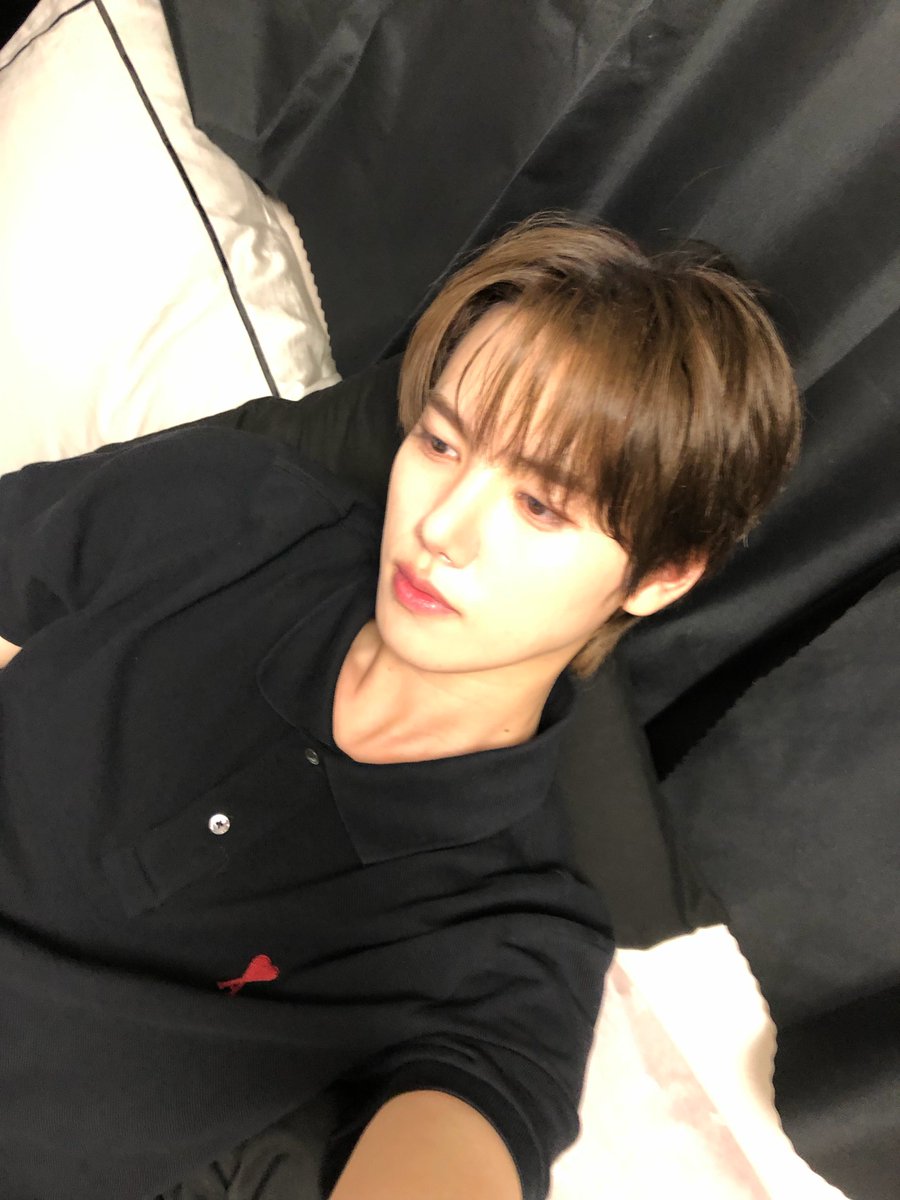 ymozoinas's tweet photo. ���희 셀카수준너무높아짐ㅁㅊ  어디가 퇴보하고있다는건지 모르겟어  셀카몬스터잖아 지금 https://t.co/AtEmIRIFez