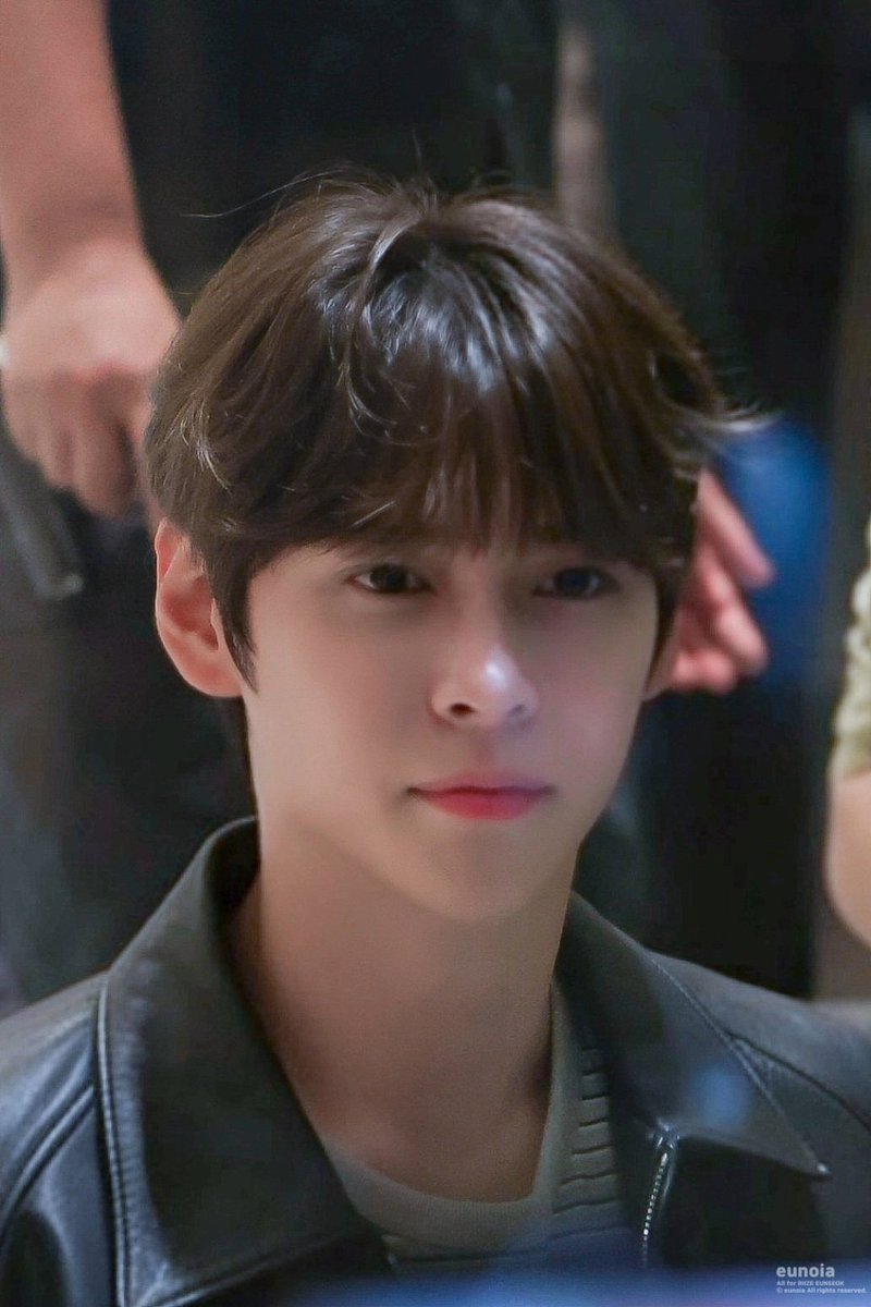 eunoia_319's tweet photo. 260818

#은석 #EUNSEOK #ウンソク
#RIIZE #라이즈 #ライズ https://t.co/zPUvqmOcKH