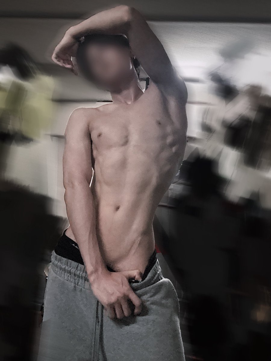 xyoz_xyoz's tweet photo. あげる https://t.co/xMSR1F2izq