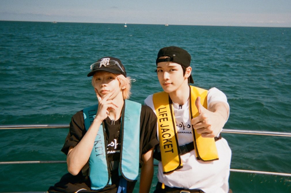 clean_sungsho's tweet photo. 바다랑 성쇼 https://t.co/myF87kBYr1