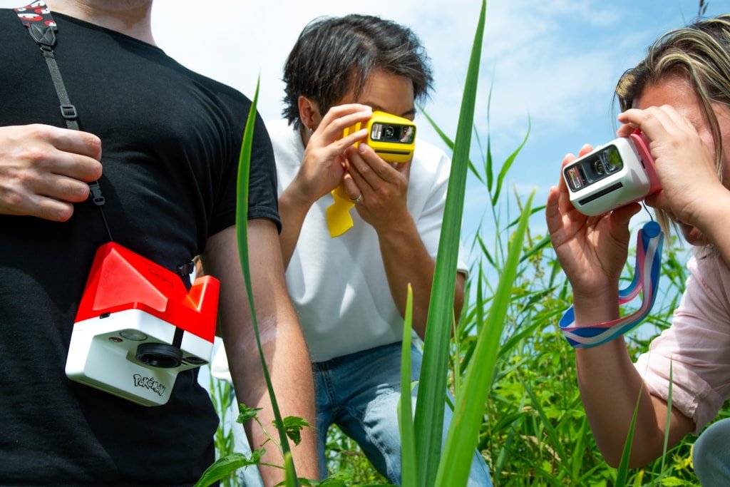 pokexperto's tweet photo. Nueva colaboración de Pokémon con Polaroid por el 30 Aniversario de Pokémon. Este 25 de agosto se ponen a la venta nuevos modelos de cámara Polaroid con diseños de Pokémon. https://t.co/bd1dZoOkoT