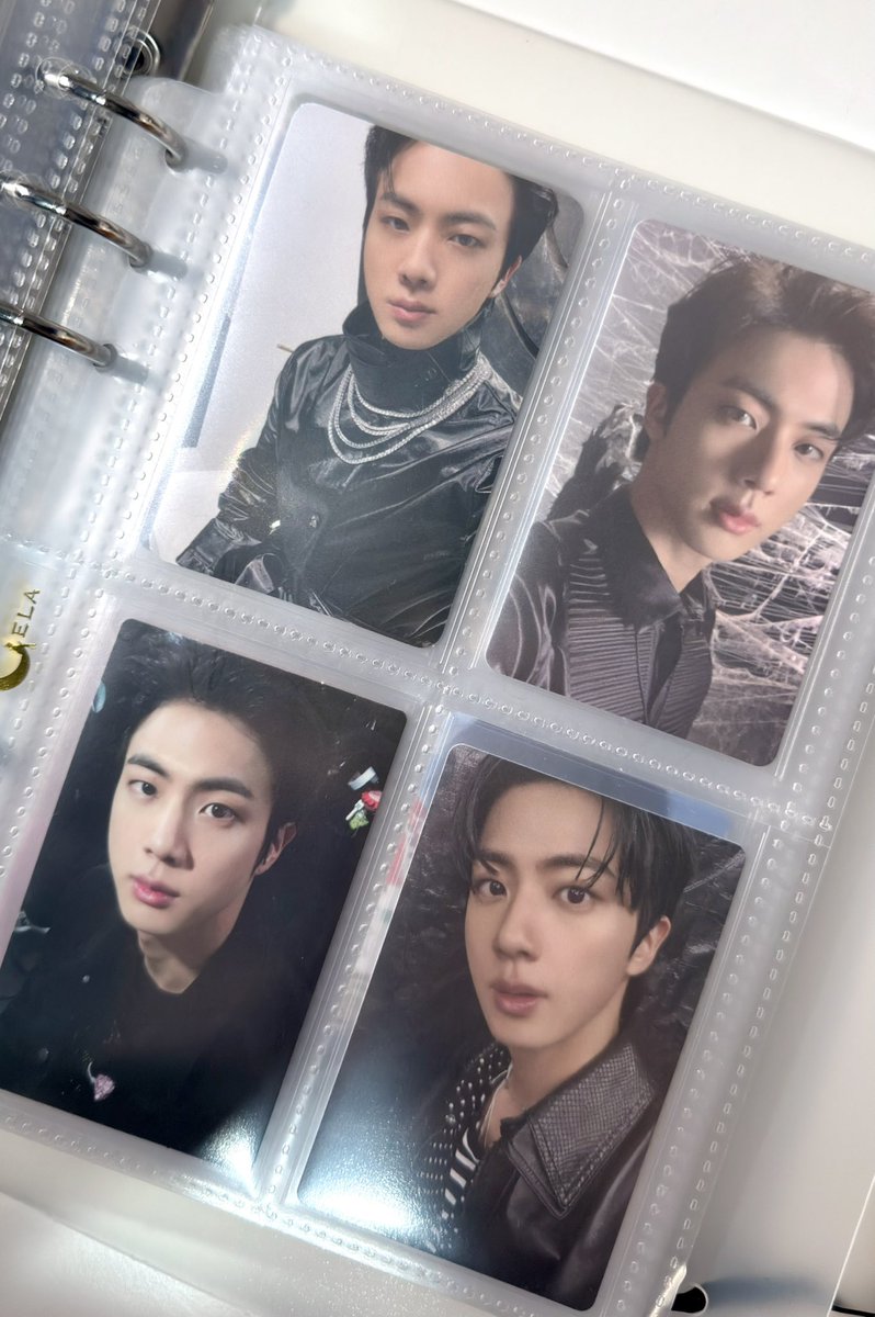 vjinkims's tweet photo. forehead jin supremacy 🖤🙌🏻 https://t.co/18D0zZWnUz
