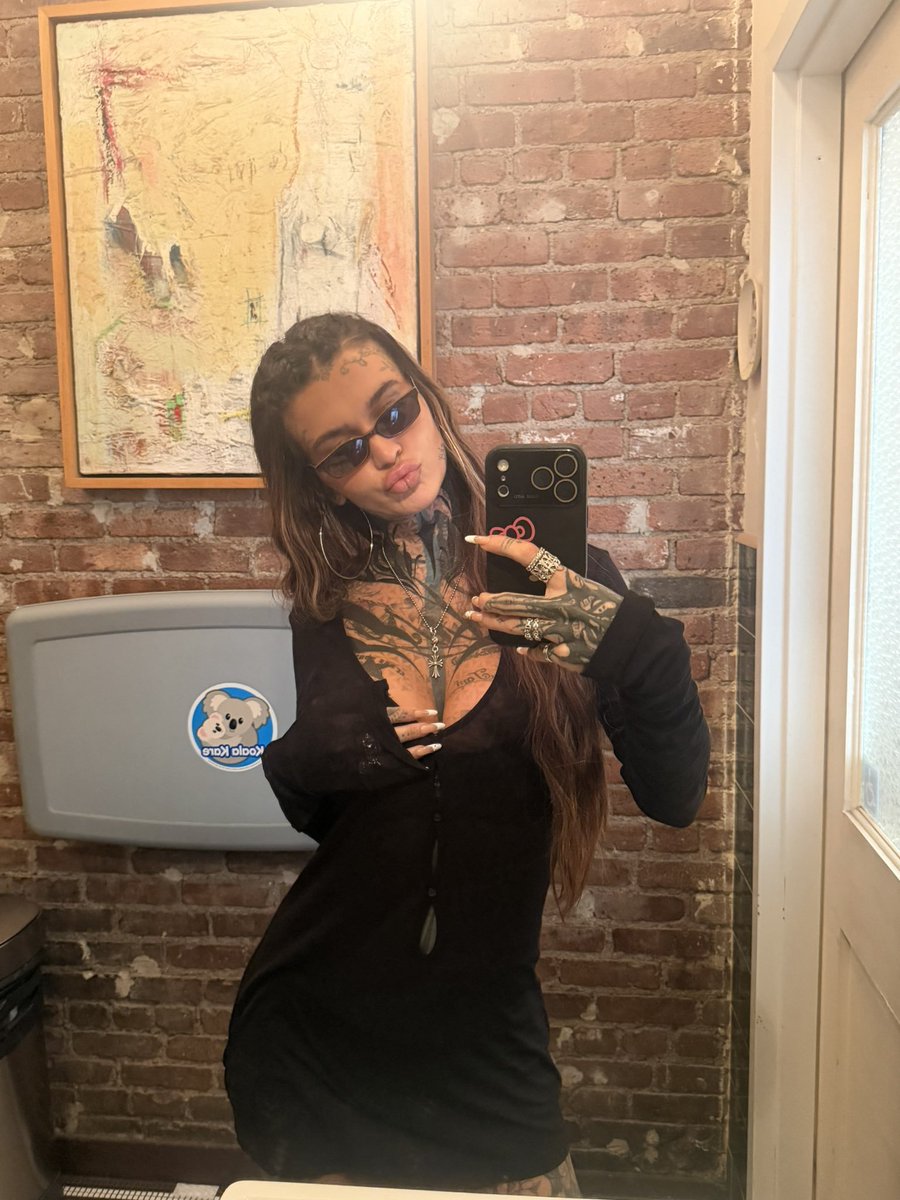cocofuckblake's tweet photo. https://t.co/yEMEV48c27