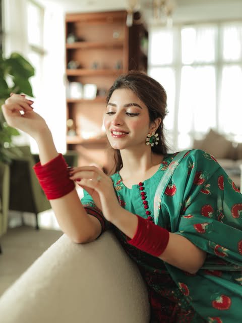 KButterfly75700's tweet photo. She has a smile that lights up any room 🥹❤️ keep shining girl 💥
#kinzahashmi https://t.co/kdtfex3ZBq