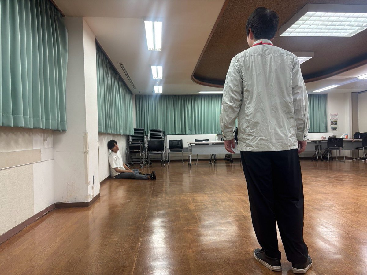 clown_in_chain's tweet photo. 学生時代に客演先の舞台を観に来たサークル同期から「二枚目芝居してたねw」と言われて以来、かっこいい感じの役や台詞に対して余計なプレッシャーを感じる呪いにかかっている

いや、やるからにはやりますよ
見てろよ https://t.co/QMvaXW4hMD
