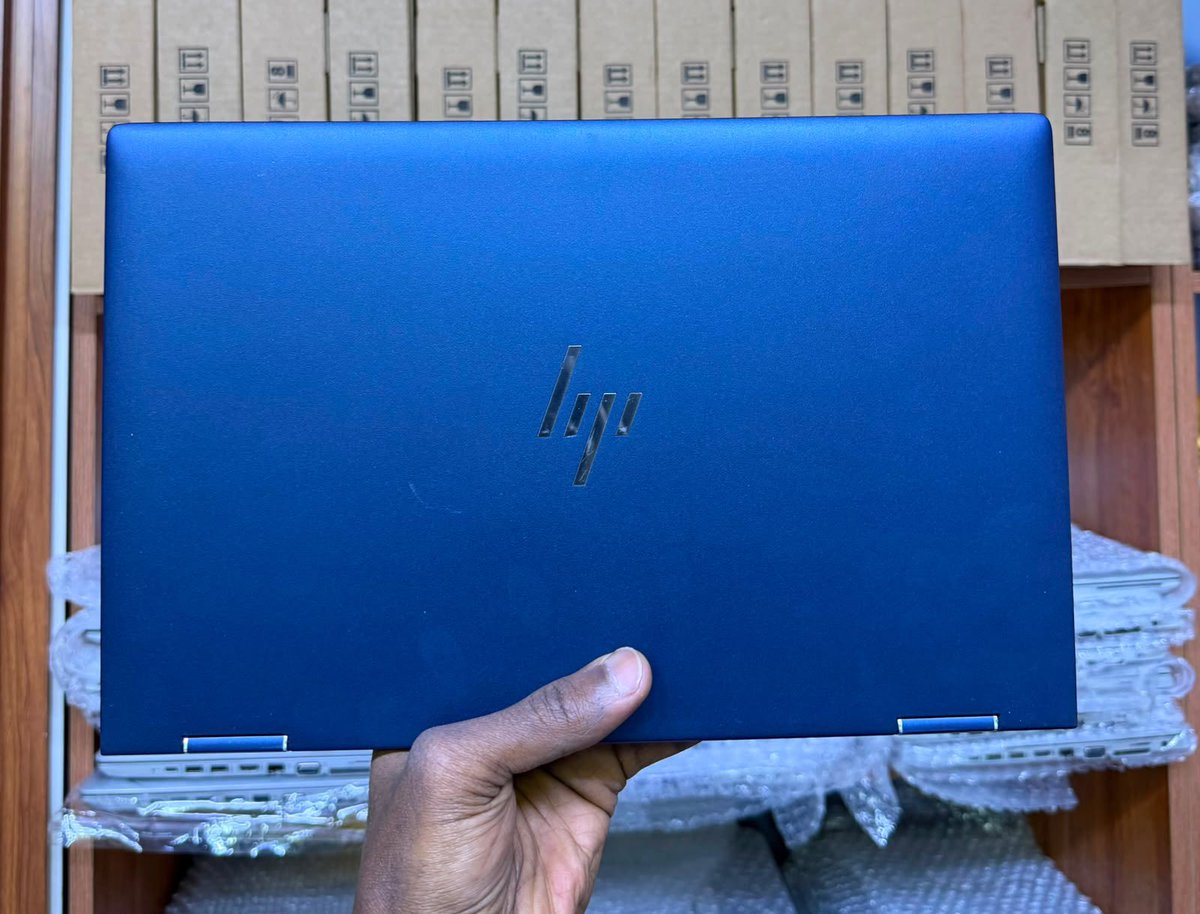 prismcompskenya's tweet photo. HP DRAGONFLY 8TH GEN
-PROCESSOR INTEL CORE I7
-16GB RAM MEMORY
-512GB SSD STORAGE 
-X360 TOUCHSCREEN 

KSH 50,500
📞0717040531
👉Free Bag 
👉Free Delivery 

https://t.co/OAlWBYMsG8 https://t.co/GwXVbTz2e4