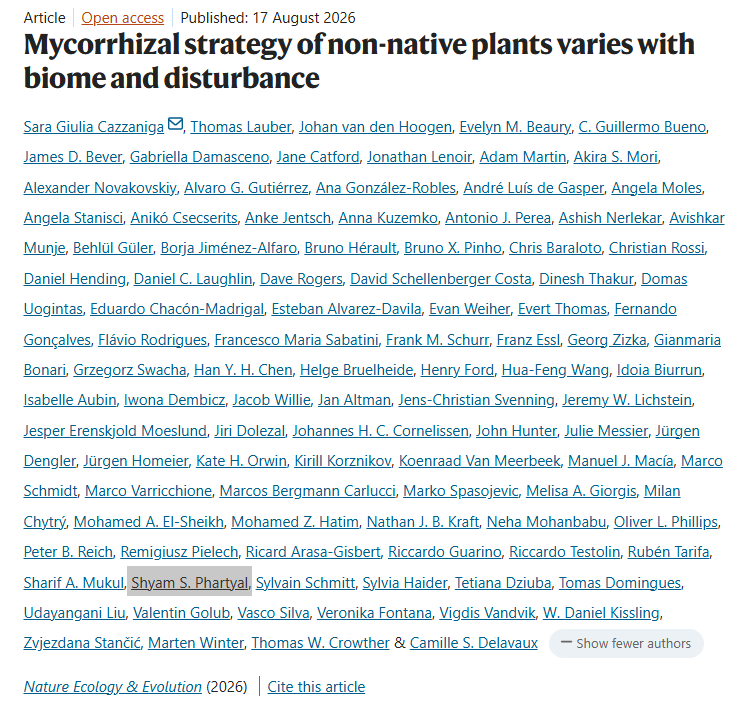 shyamphartyal's tweet photo. Our study reveals that non-native plants succeed through different fungal strategies.

Grasslands → more non-mycorrhizal invaders
Forests → mycorrhizal species thrive
Disturbance → shifts the balance

Ecological context matters for invasion success!

https://t.co/xQN6l0Zmi1 https://t.co/0lJy6BNPJY