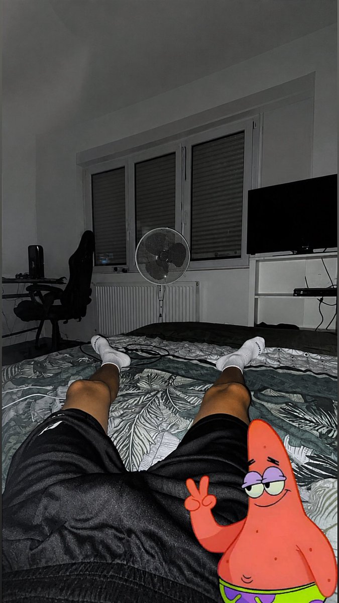 mrzz2k's tweet photo. dispo cam venez privée https://t.co/tDleU2WzfH