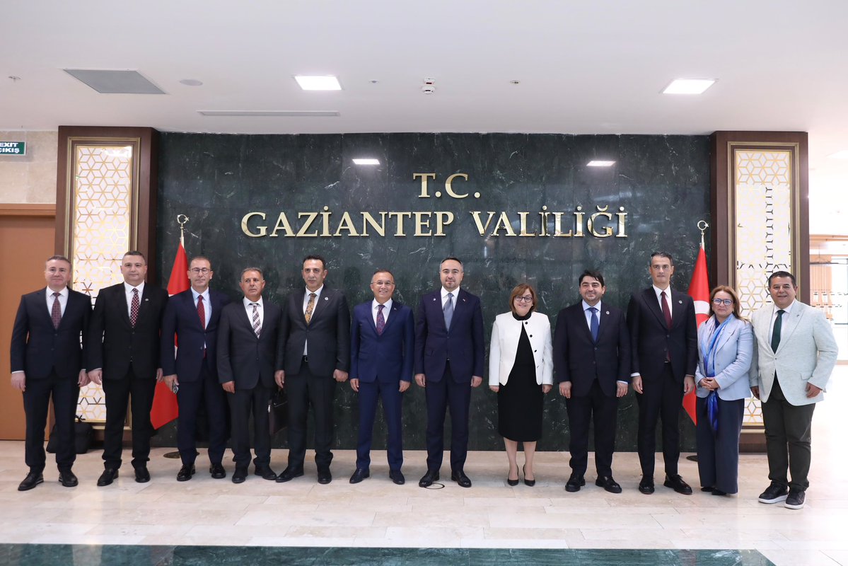 halilerdogantr's tweet photo. COP31 Şehir Buluşmaları kapsamında Gaziantep Valiliğimizi ve Gaziantep Büyükşehir Belediyemizi ziyaret ettik. https://t.co/N8kdB71oMQ
