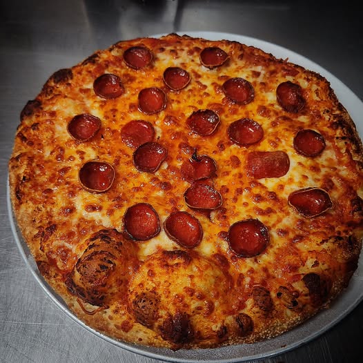 SidelinesBH's tweet photo. 🔥 THURSDAY PINTS & PIZZA
$3 Coors Light + $12 One-Topping Pizzas ALL DAY

No Pirates today — just cold pints, cheesy pizza, and big screens.

Happy Hour 4–6:30:
$4 select drafts • $3 mixed • $2 shots

📍 518 Locust Place, Sewickley | (412) 741-0300

Tag somebody who needs pizza and a cheap pint — drop a 🍕🍺

#PintsAndPizza #ThursdaySpecials #SidelinesBH #SewickleyEats #BurghProud